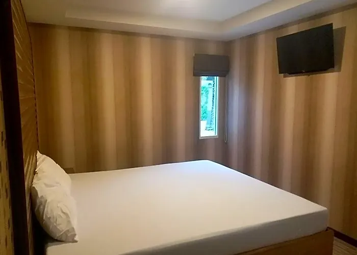 The 9 * Bangkok